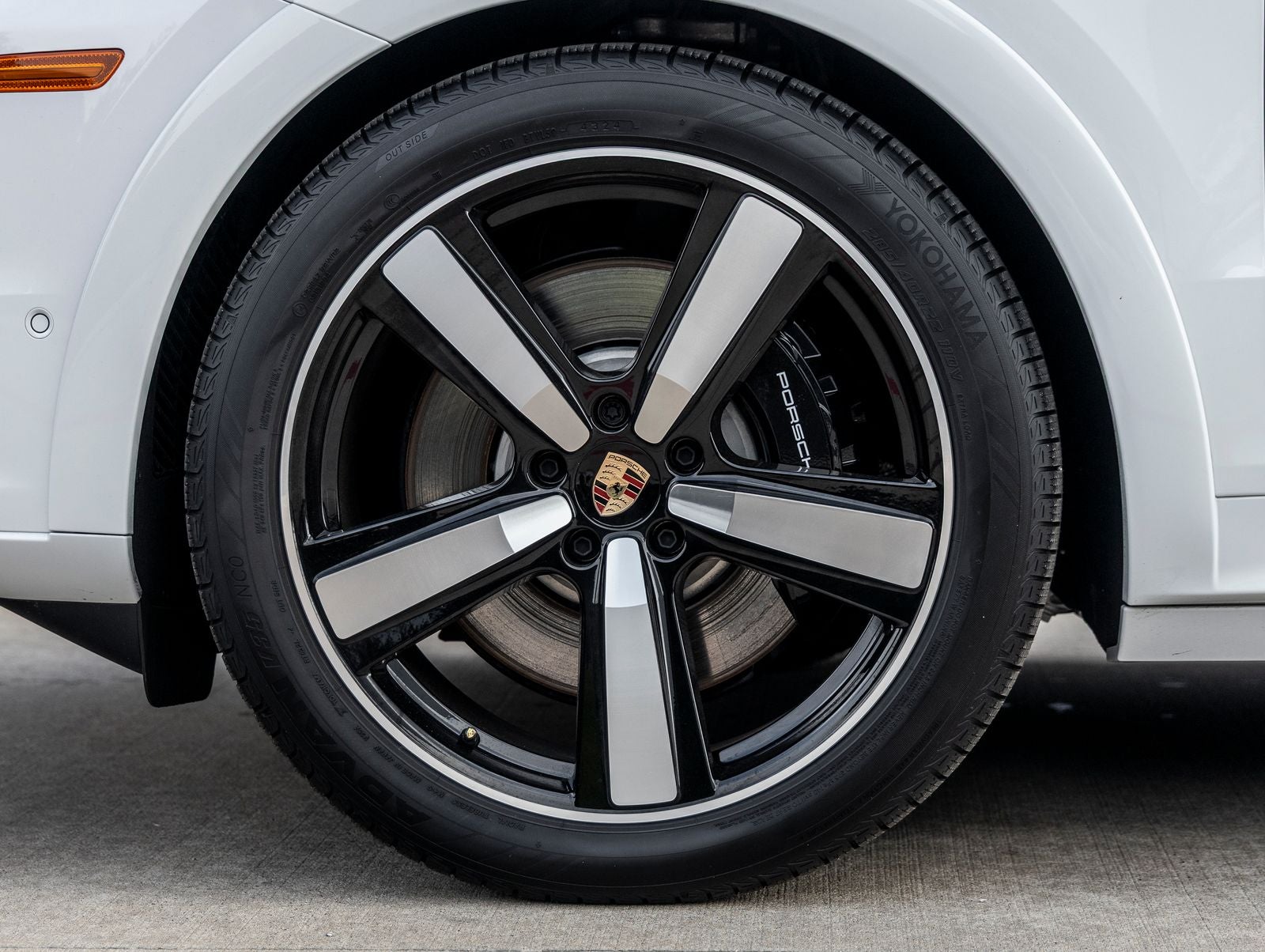 2025 Porsche Cayenne S E-Hybrid Coupe