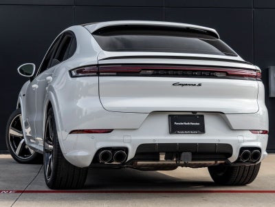 2025 Porsche Cayenne S E-Hybrid Coupe