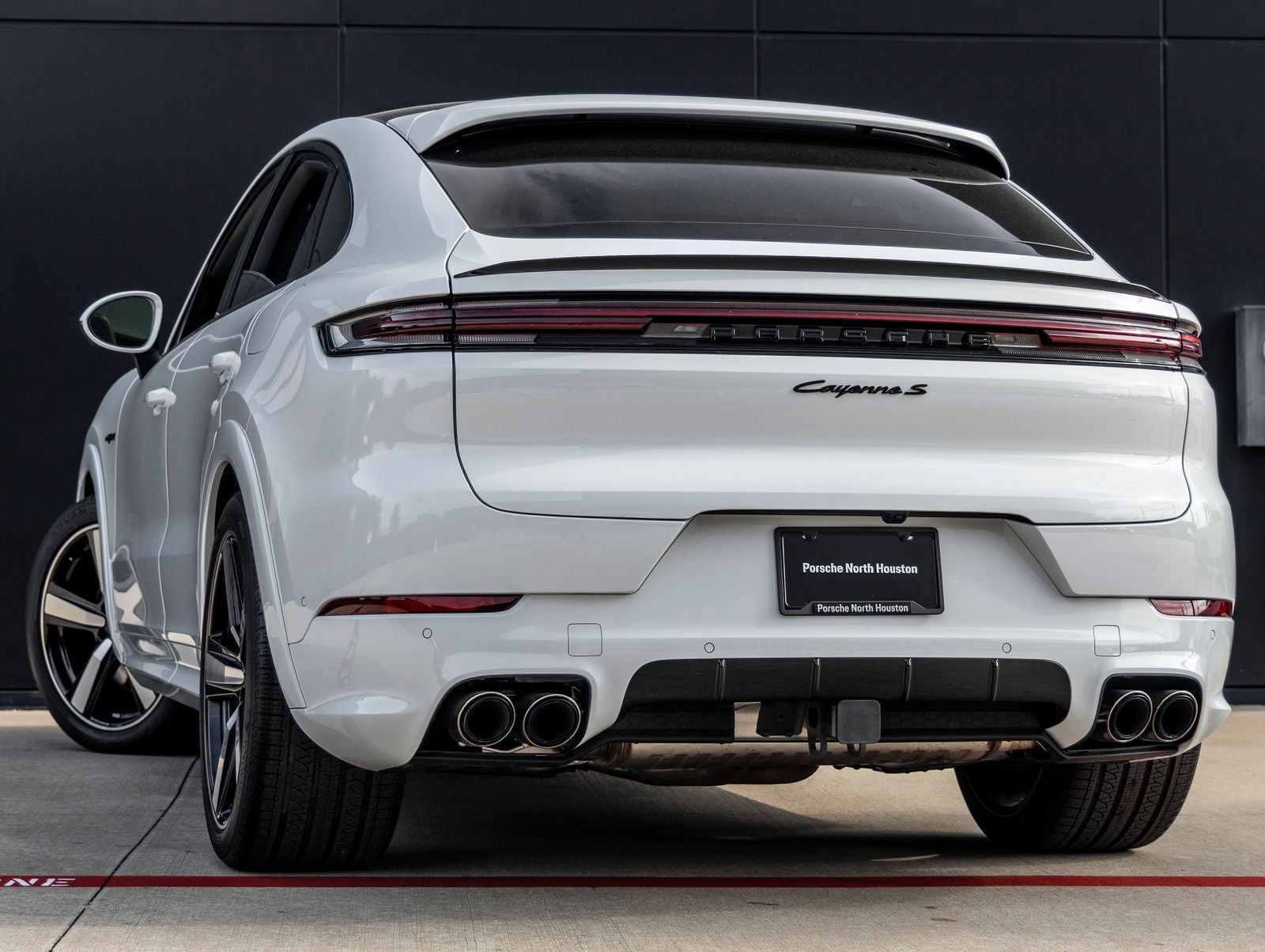2025 Porsche Cayenne S E-Hybrid Coupe