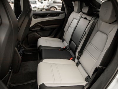 2025 Porsche Cayenne S E-Hybrid Coupe