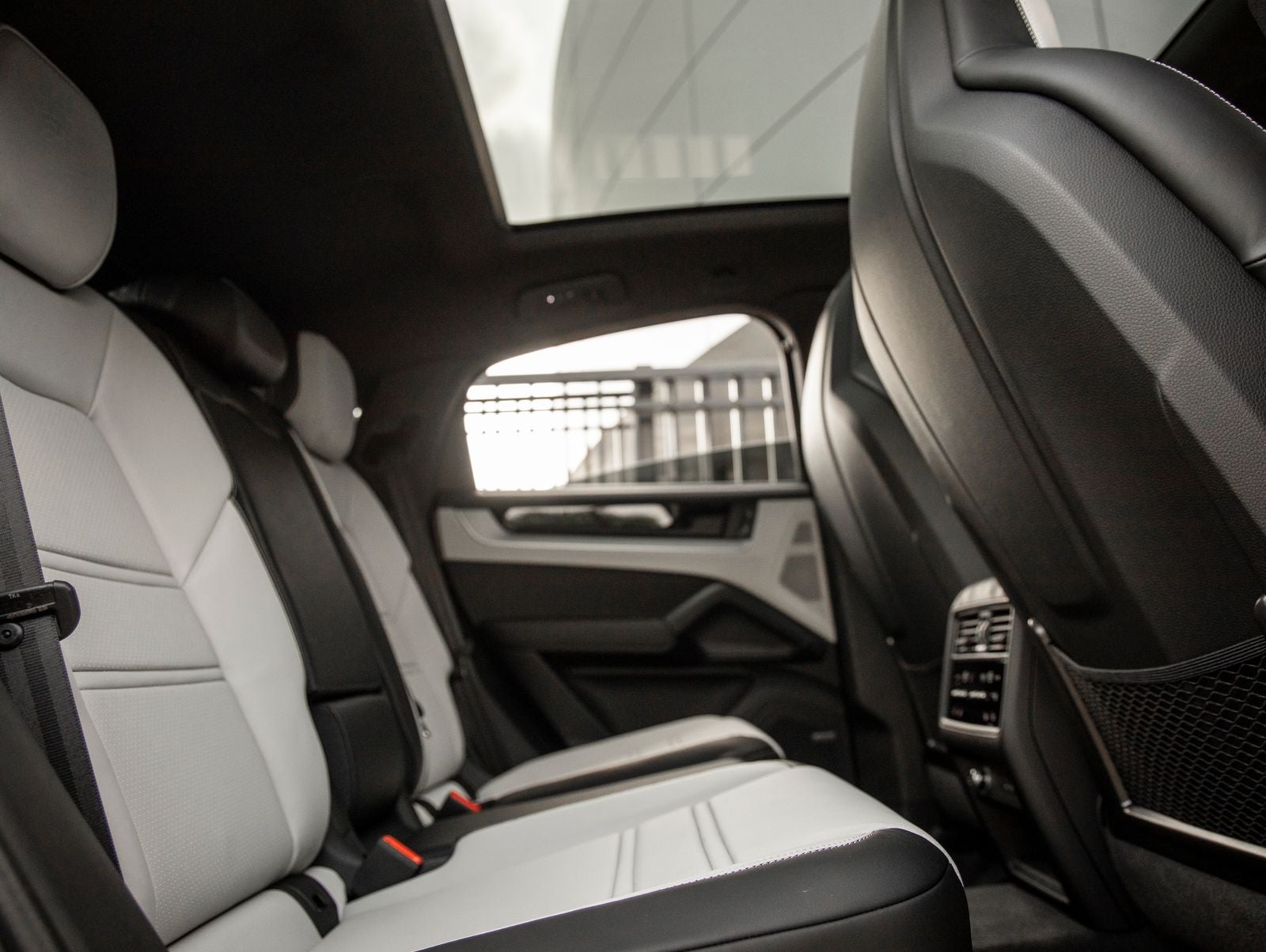 2025 Porsche Cayenne S E-Hybrid Coupe