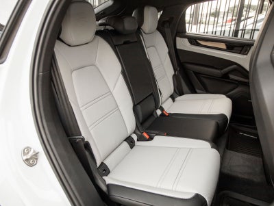 2025 Porsche Cayenne S E-Hybrid Coupe
