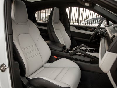 2025 Porsche Cayenne S E-Hybrid Coupe