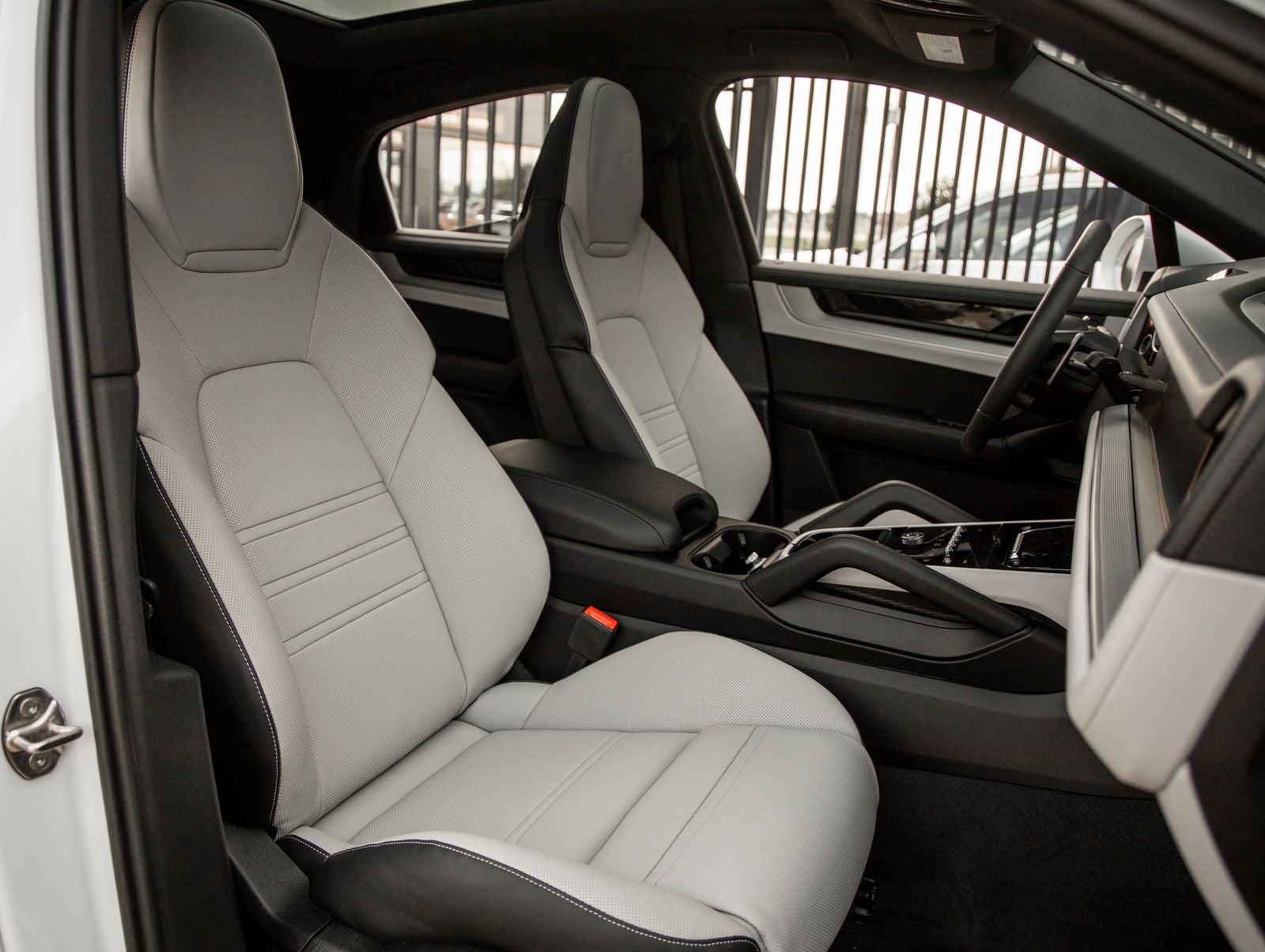 2025 Porsche Cayenne S E-Hybrid Coupe