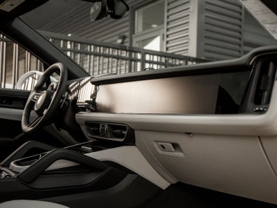 2025 Porsche Cayenne S E-Hybrid Coupe