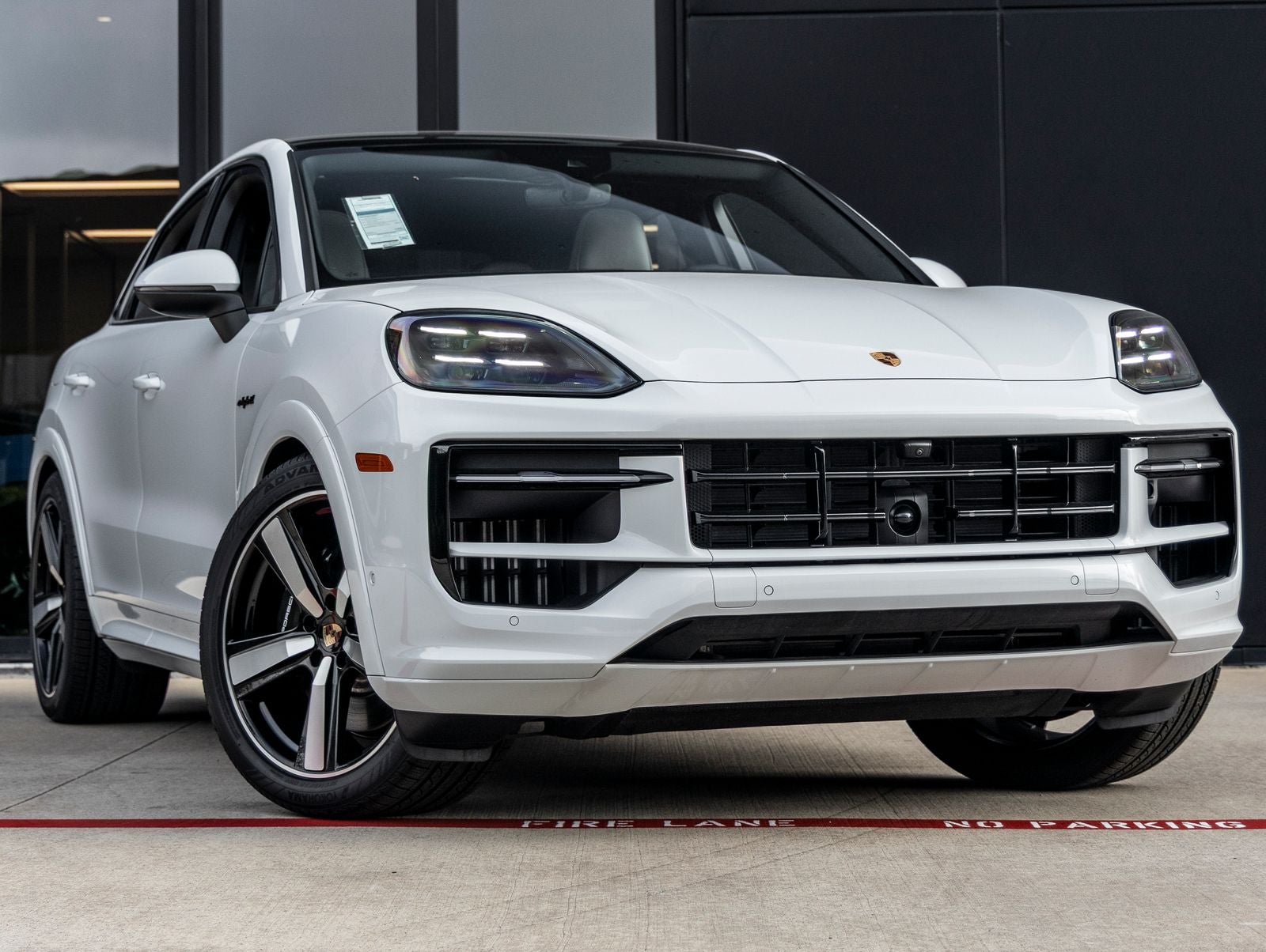 2025 Porsche Cayenne S E-Hybrid Coupe