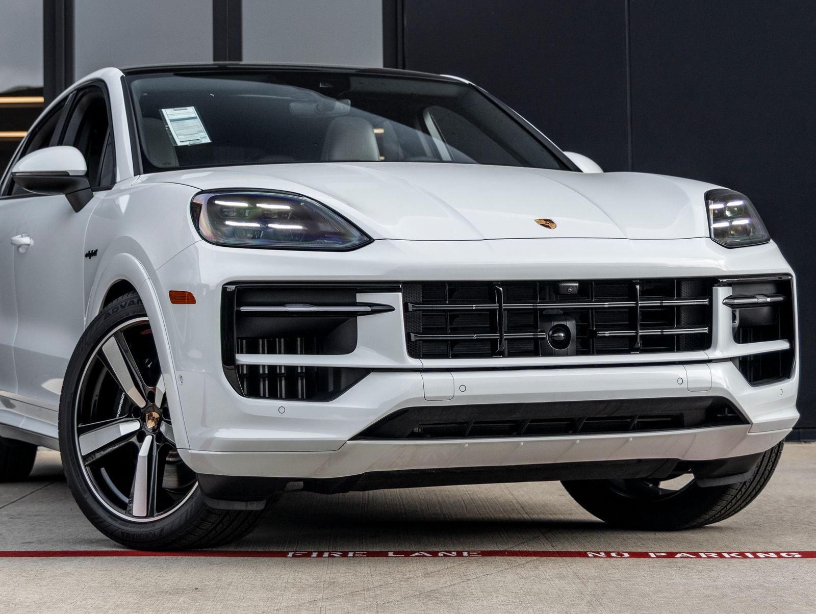 2025 Porsche Cayenne S E-Hybrid Coupe