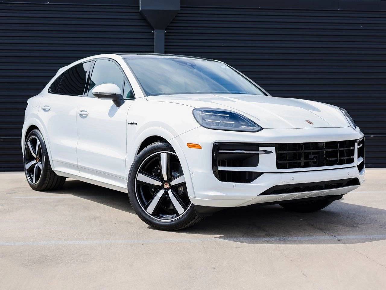 2025 Porsche Cayenne S E-Hybrid Coupe