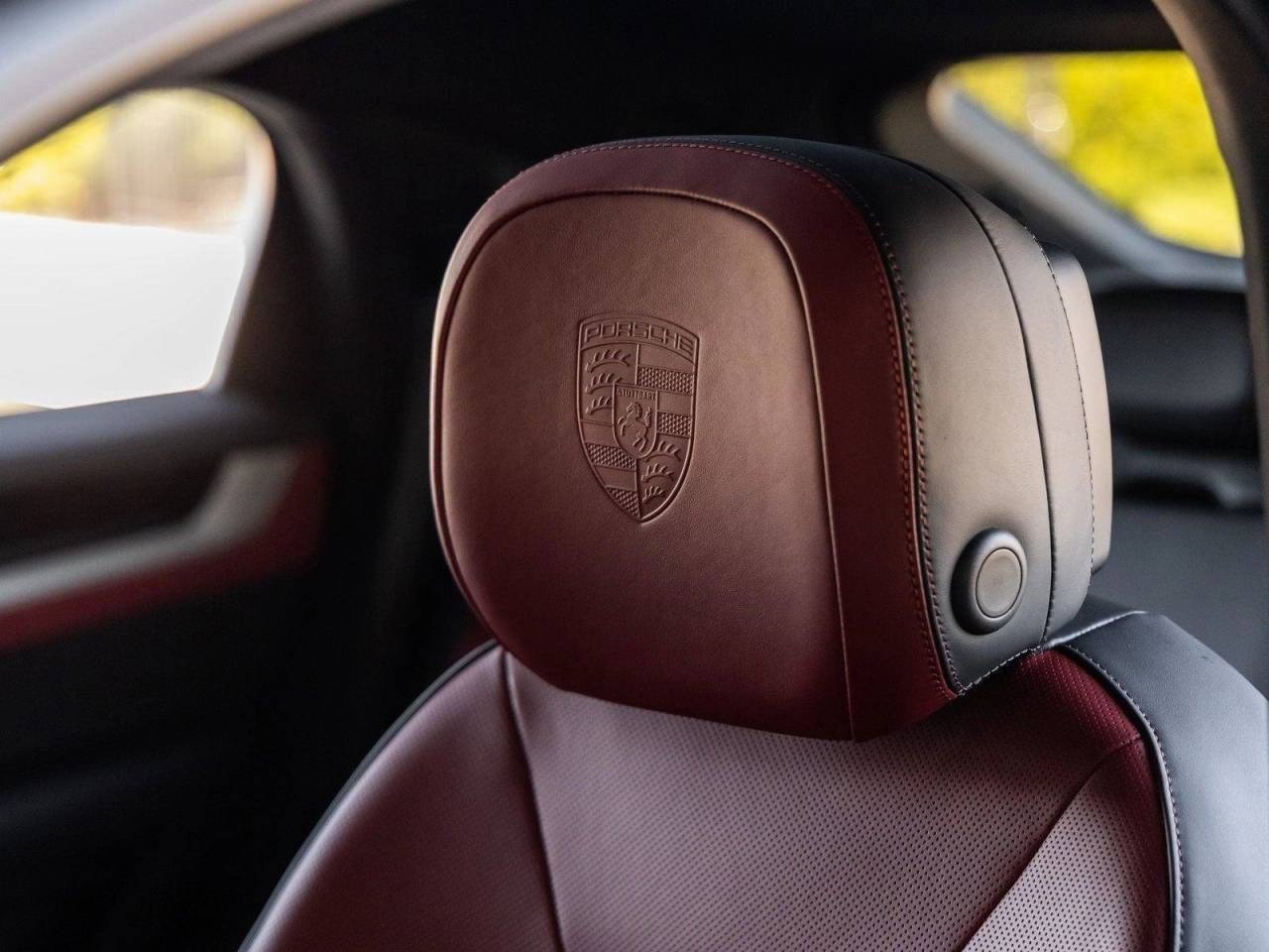 2025 Porsche Cayenne S E-Hybrid Coupe