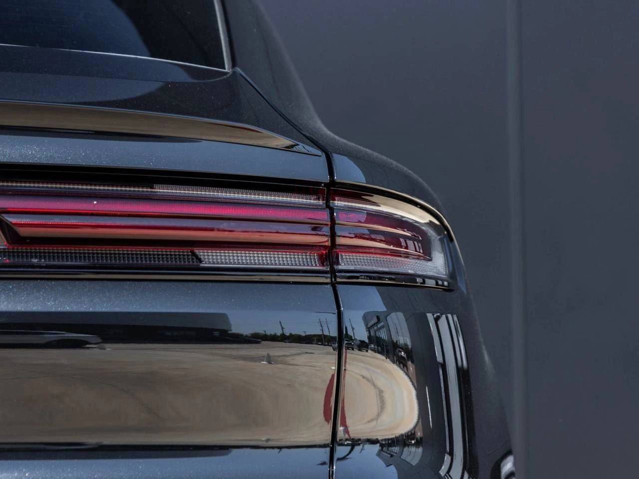 2025 Porsche Cayenne S E-Hybrid Coupe