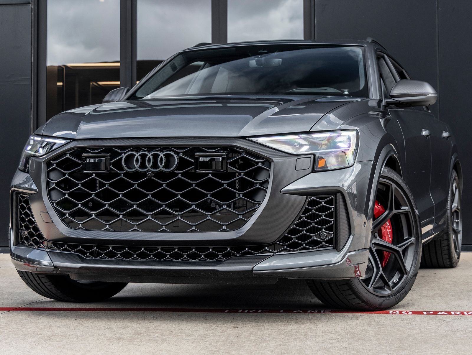 2026 Audi RS Q8 -'s photo