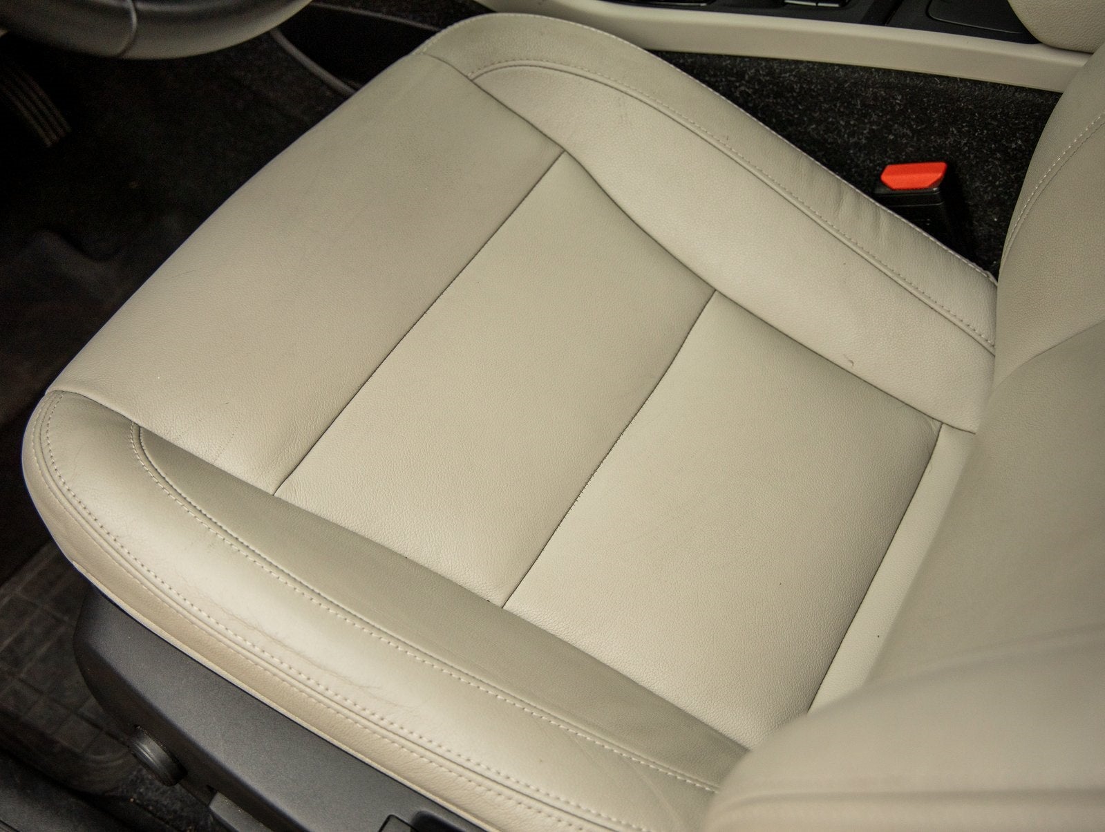 2021 Volvo XC40 Momentum