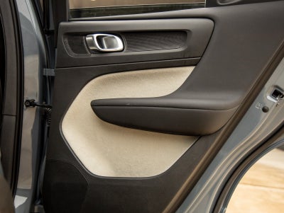 2021 Volvo XC40 Momentum