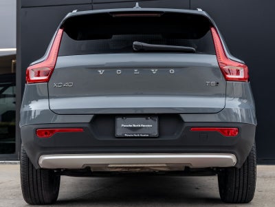 2021 Volvo XC40 Momentum
