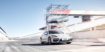 2019 Porsche Panamera Turbo Sport Turismo E-Hybrid Houston TX