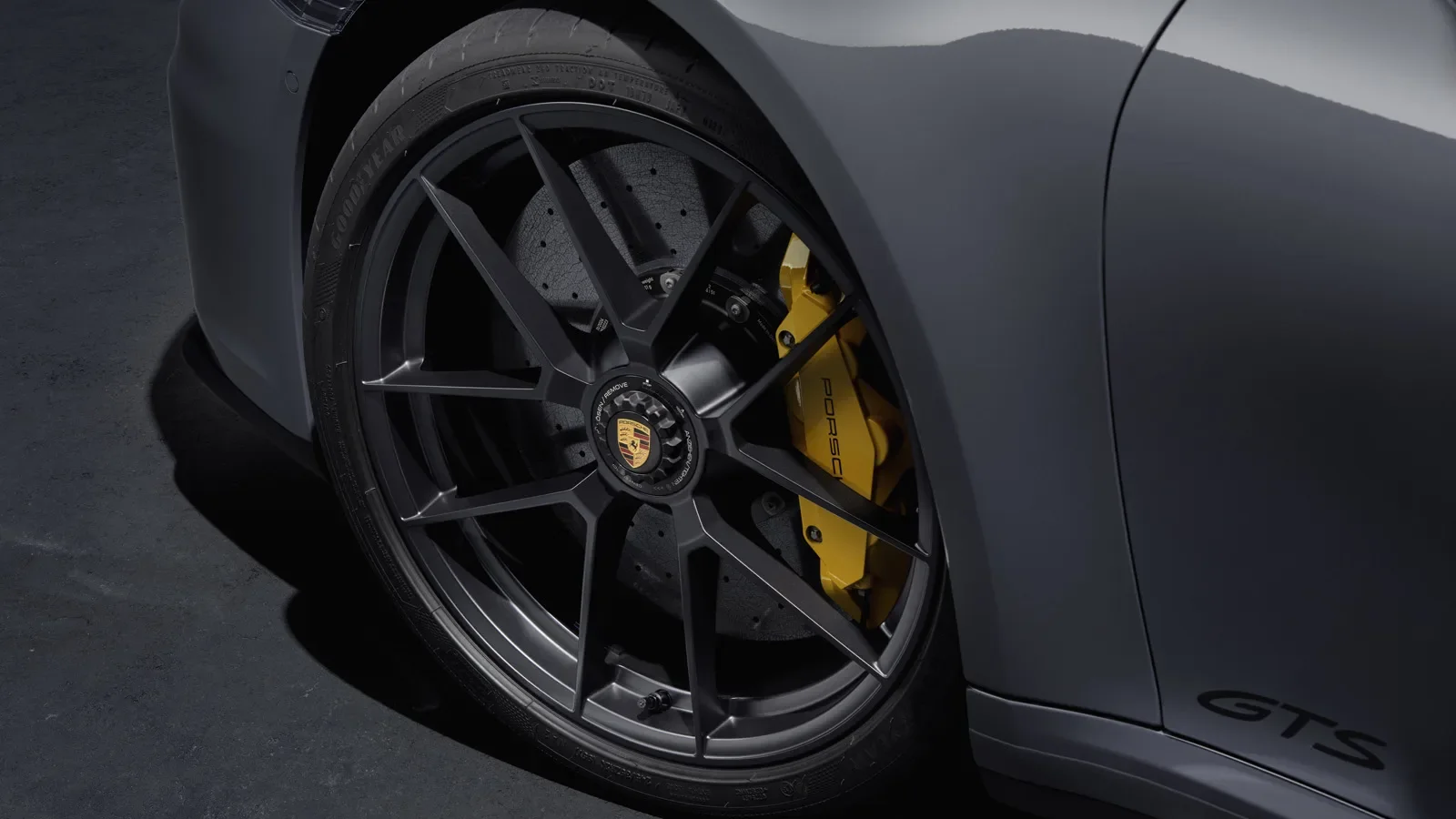 Porsche North Houston 2025 911 Carrera GTS Hybrid wheels