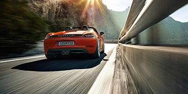 2021 Porsche 718 Boxster power